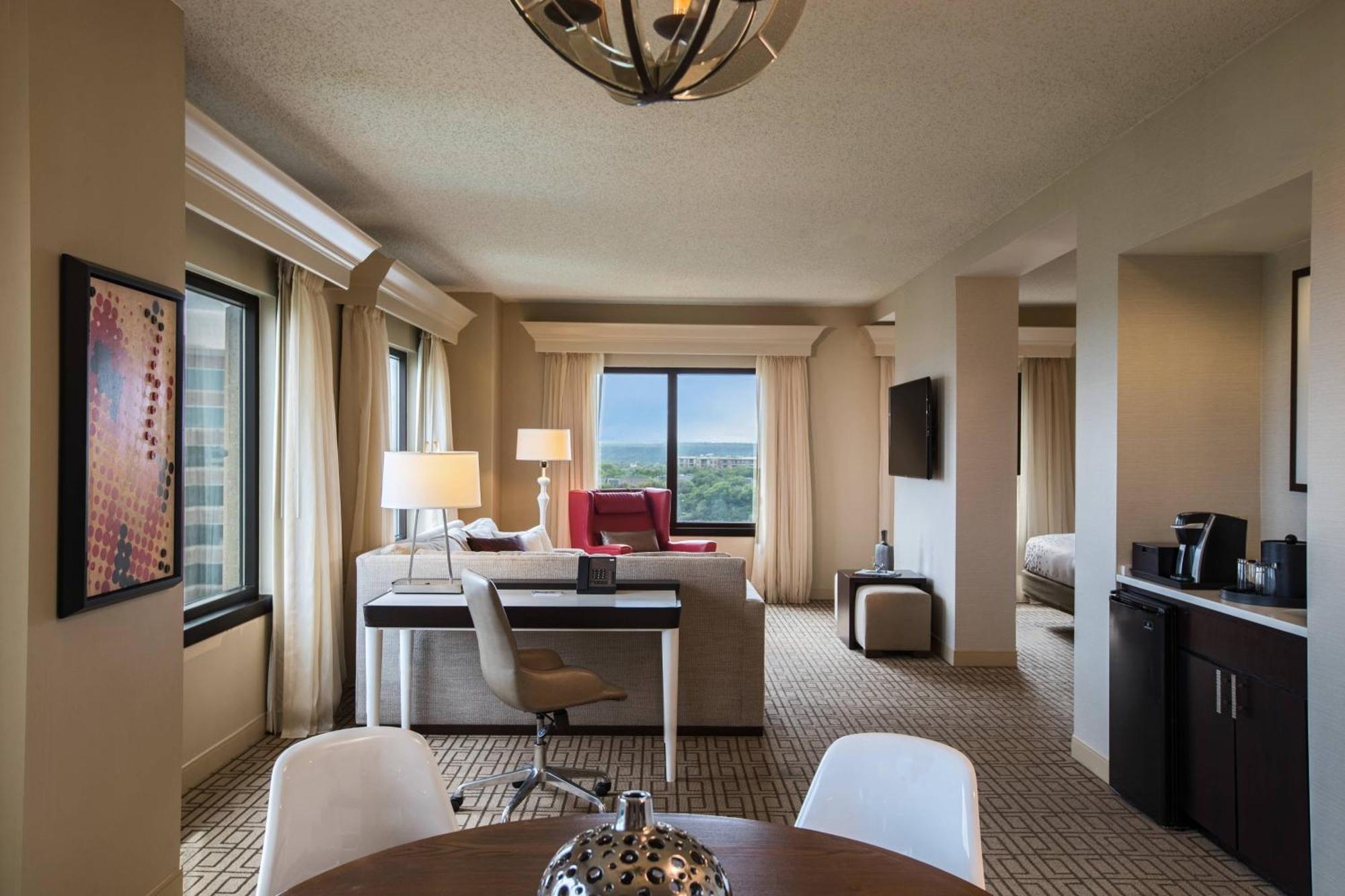 Renaissance Hotel Austin