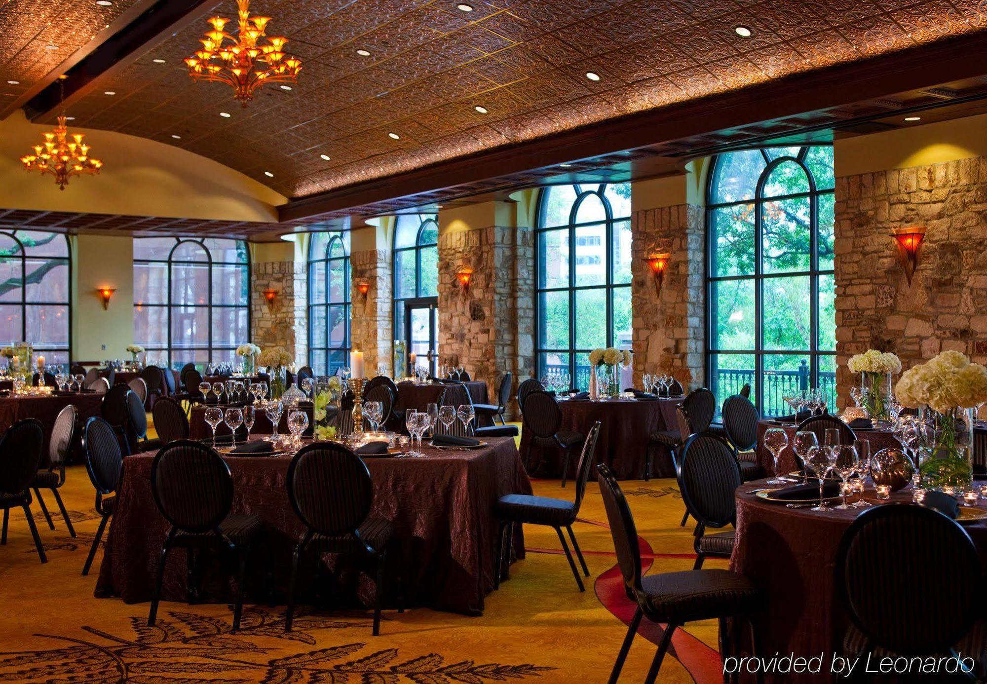 Renaissance Hotel 4*